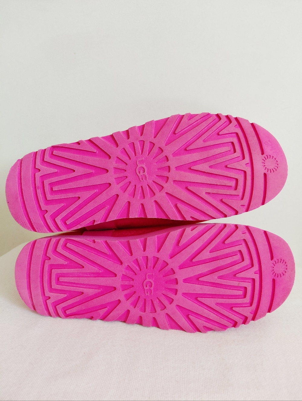 Ugg Clear Pink Boot Waterproof Size 10 - Picture 7 of 10